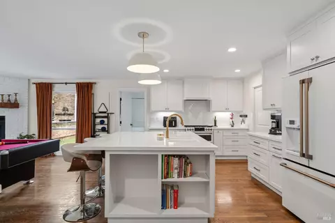 Kitchen - 1310 Chateau Pl, Ukiah, CA 95482 photo 2 of 5