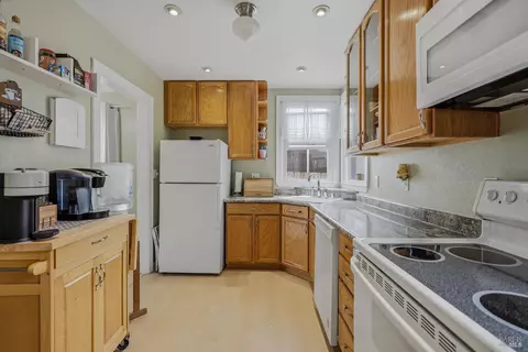 Kitchen - 257 13th St, Vallejo, CA 94590 photo 3 of 3