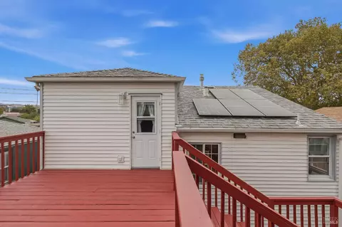 Exterior - 257 13th St, Vallejo, CA 94590 photo 6 of 12