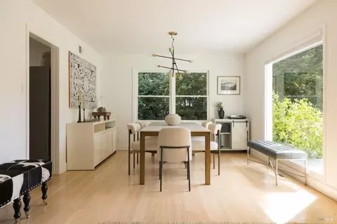 Dining - 582 3rd St E, Sonoma, CA 95476 photo 2 of 2