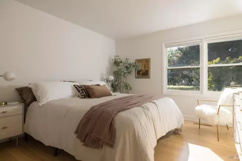 Bedroom - 582 3rd St E, Sonoma, CA 95476 photo 2 of 2
