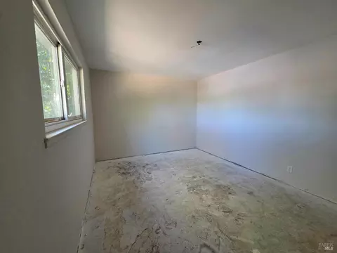 Bedroom - 2124 Beard Ct, Vacaville, CA 95688 photo 3 of 5