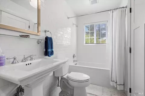 Bath - 22753 Sylvan Way, Monte Rio, CA 95462 photo 6 of 7