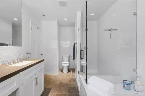 Bath - 22753 Sylvan Way, Monte Rio, CA 95462 photo 4 of 7