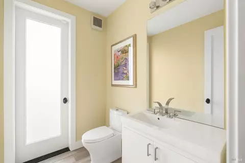 Bath - 1626-1636 Abramson Rd, Santa Rosa, CA 95401 photo 1 of 8