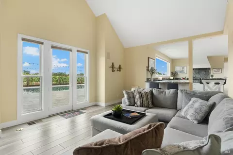 Living - 1626-1636 Abramson Rd, Santa Rosa, CA 95401 photo 4 of 7