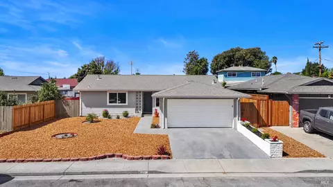 2431 Oceanic Dr, Fairfield, CA 94533