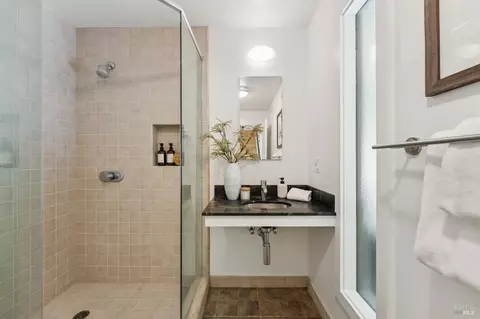 Bath - 72 Cypress Ave, Mill Valley, CA 94941 photo 1 of 3