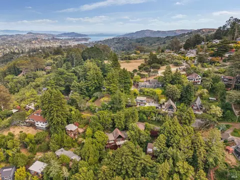 View/Area - 72 Cypress Ave, Mill Valley, CA 94941 photo 1 of 1