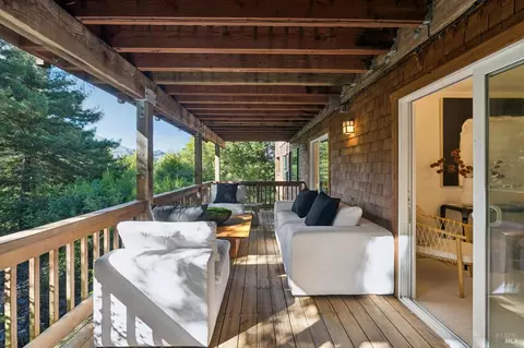 Exterior - 72 Cypress Ave, Mill Valley, CA 94941 photo 4 of 10