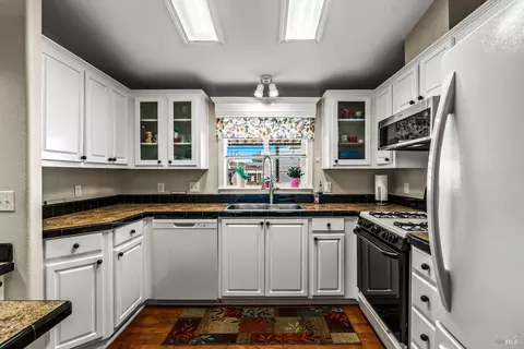 415 Oak Dr, Napa, CA 94558 photo 14