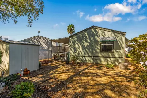 415 Oak Dr, Napa, CA 94558 photo 37