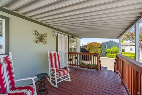 415 Oak Dr, Napa, CA 94558 photo 6
