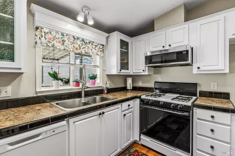 415 Oak Dr, Napa, CA 94558 photo 18