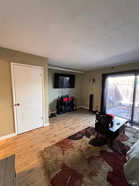 Living - 37 Front St, Healdsburg, CA 95448 photo 1 of 1