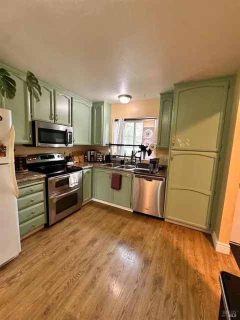 Kitchen - 37 Front St #D, Healdsburg, CA 95448 photo 1 of 3