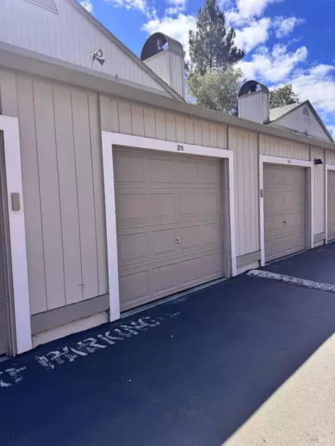 Exterior - 37 Front St #D, Healdsburg, CA 95448 photo 2 of 5