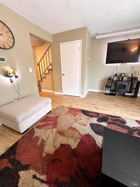 Living - 37 Front St #D, Healdsburg, CA 95448 photo 4 of 4