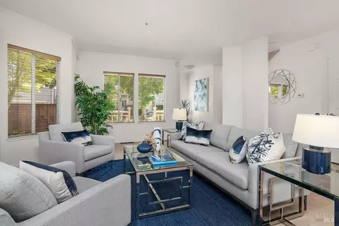 Living - 41 Parkview Cir, Corte Madera, CA 94925 photo 1 of 3