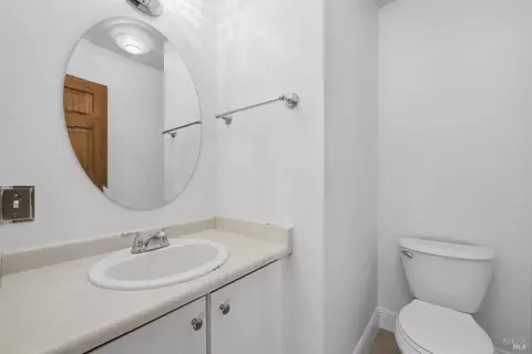 Bath - 8310 Windmill Farms Dr, Cotati, CA 94931 photo 1 of 2