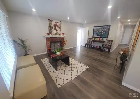 Living - 165 Maywood Dr, Vallejo, CA 94591 photo 1 of 1