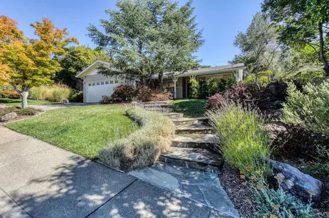 153 Trellis Dr, San Rafael, CA 94903