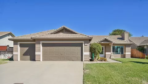 Exterior - 1440 Ingrid Dr, Dixon, CA 95620 photo 1 of 14
