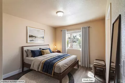 Bedroom - 1440 Ingrid Dr, Dixon, CA 95620 photo 5 of 10