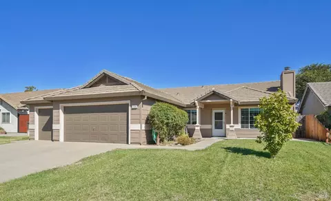 Exterior - 1440 Ingrid Dr, Dixon, CA 95620 photo 2 of 14
