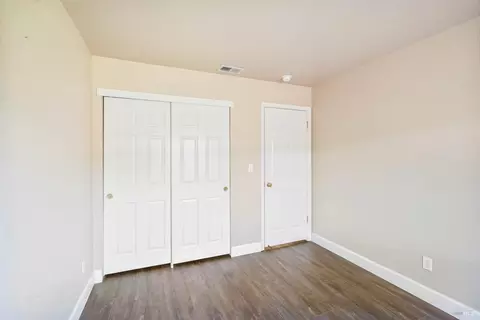 Bedroom - 1440 Ingrid Dr, Dixon, CA 95620 photo 2 of 10