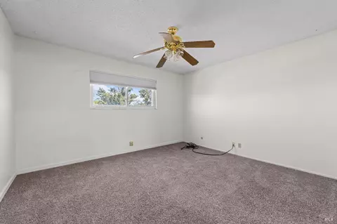Bedroom - 1086 Mockingbird Ln, Fairfield, CA 94533 photo 6 of 8