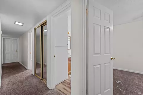 Entry Way - 1086 Mockingbird Ln, Fairfield, CA 94533 photo 1 of 4