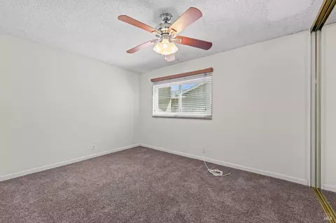Bedroom - 1086 Mockingbird Ln, Fairfield, CA 94533 photo 3 of 8