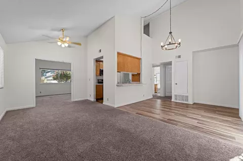 Living - 1086 Mockingbird Ln, Fairfield, CA 94533 photo 8 of 8