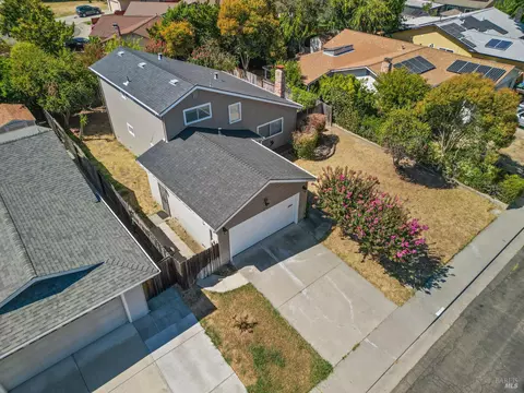 View/Area - 1086 Mockingbird Ln, Fairfield, CA 94533 photo 1 of 5