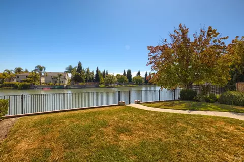 Exterior - 5148 Blue Ct, Fairfield, CA 94534 photo 7 of 7
