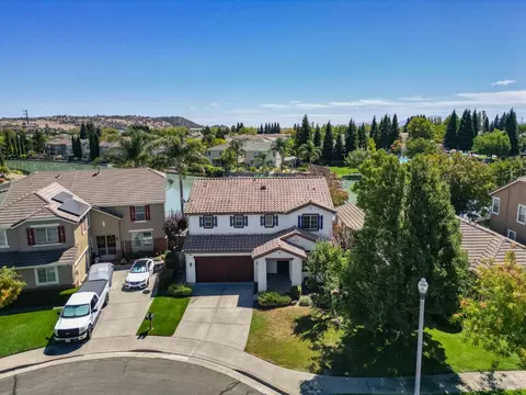 View/Area - 5148 Blue Ct, Fairfield, CA 94534 photo 8 of 14