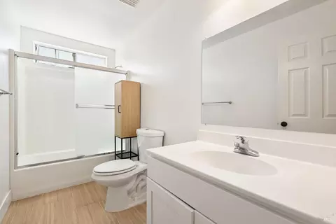 Bath - 5148 Blue Ct, Fairfield, CA 94534 photo 6 of 6
