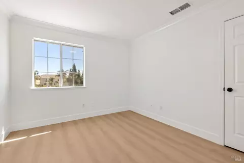 Bedroom - 5148 Blue Ct, Fairfield, CA 94534 photo 4 of 10
