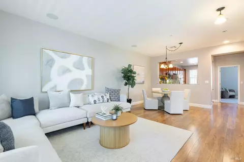720 Wintergreen Ct, Napa, CA 94559