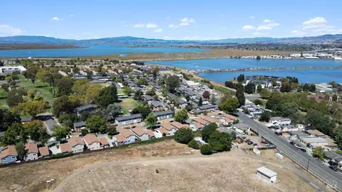 View/Area - 5 Parrott St, Vallejo, CA 94590 photo 6 of 6