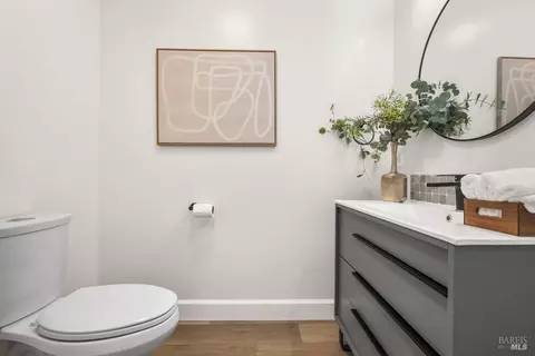 Bath - 5 Parrott St, Vallejo, CA 94590 photo 1 of 3