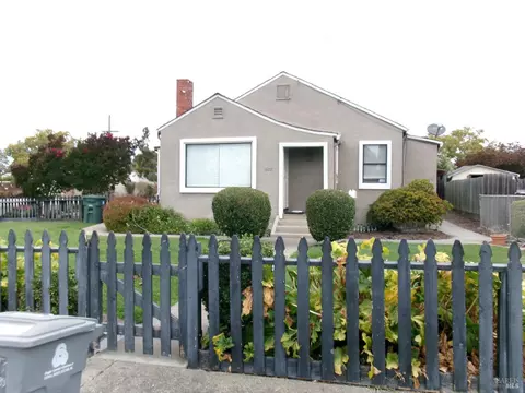 Exterior - 500 Calaveras St, Vallejo, CA 94590 photo 2 of 8