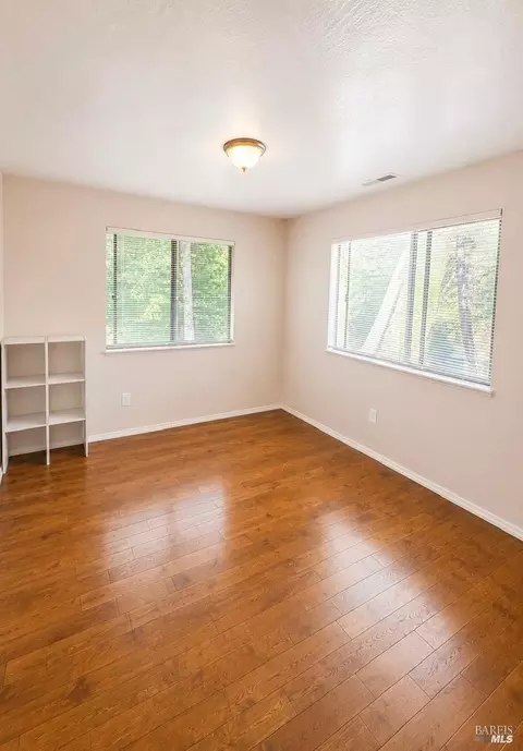 Bedroom - 24066 Tulip Dr, Willits, CA 95490 photo 2 of 3