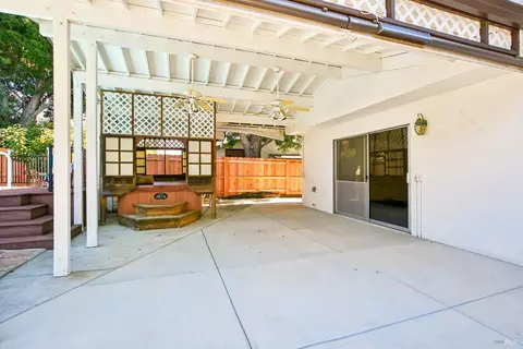Exterior - 481 Crestview Dr, Vacaville, CA 95688 photo 9 of 19