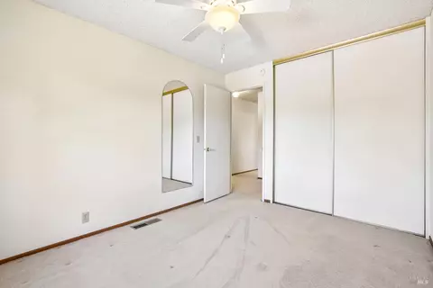 Bedroom - 481 Crestview Dr, Vacaville, CA 95688 photo 2 of 7
