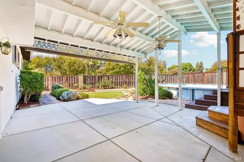 Exterior - 481 Crestview Dr, Vacaville, CA 95688 photo 7 of 19