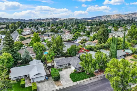 View/Area - 506 Crestview Dr, Vacaville, CA 95688 photo 1 of 7