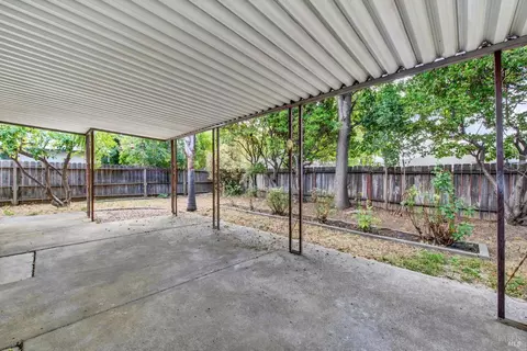 Exterior - 506 Crestview Dr, Vacaville, CA 95688 photo 11 of 14