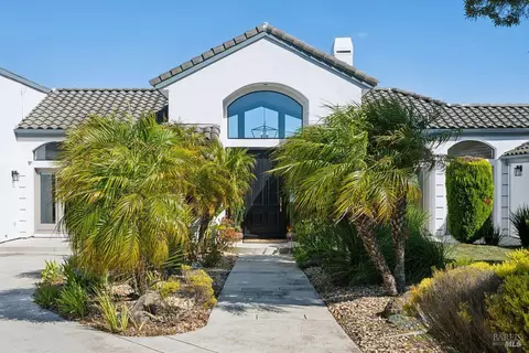 Exterior - 207 Taylor Rd, Tiburon, CA 94920 photo 4 of 16